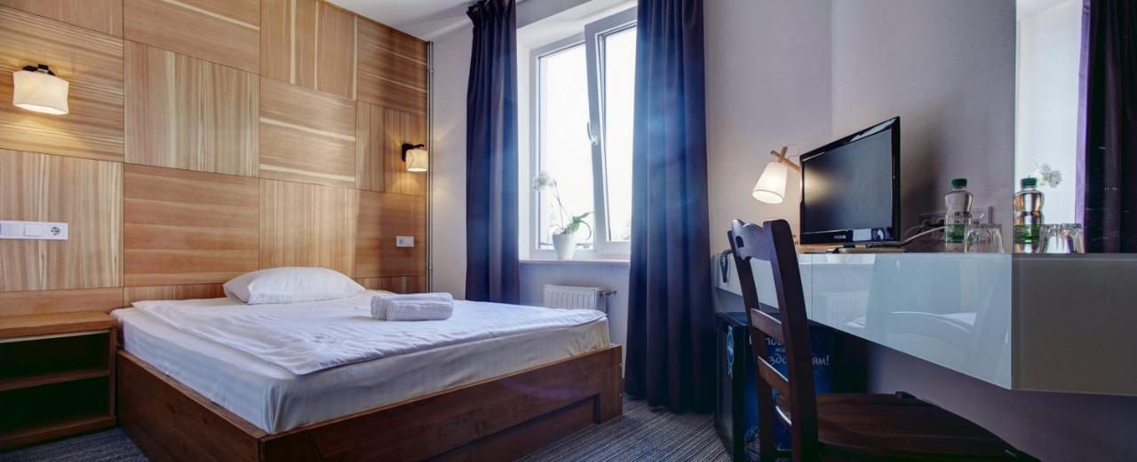 Valentyna Otel Briukhovychi Dış mekan fotoğraf